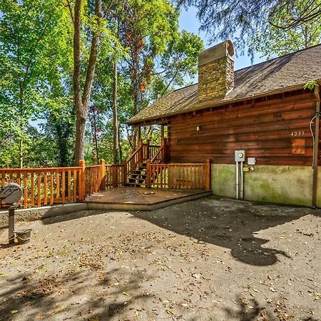 Do Not Disturb - Pigeon Forge Smoky Mountain Studio Cabin, Hot Tub, Fireplace Exterior foto